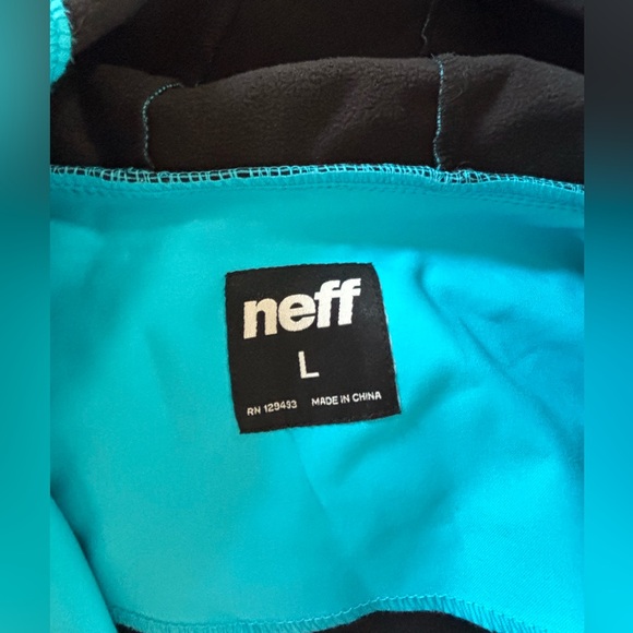 Neff jacket - Picture 3 of 3